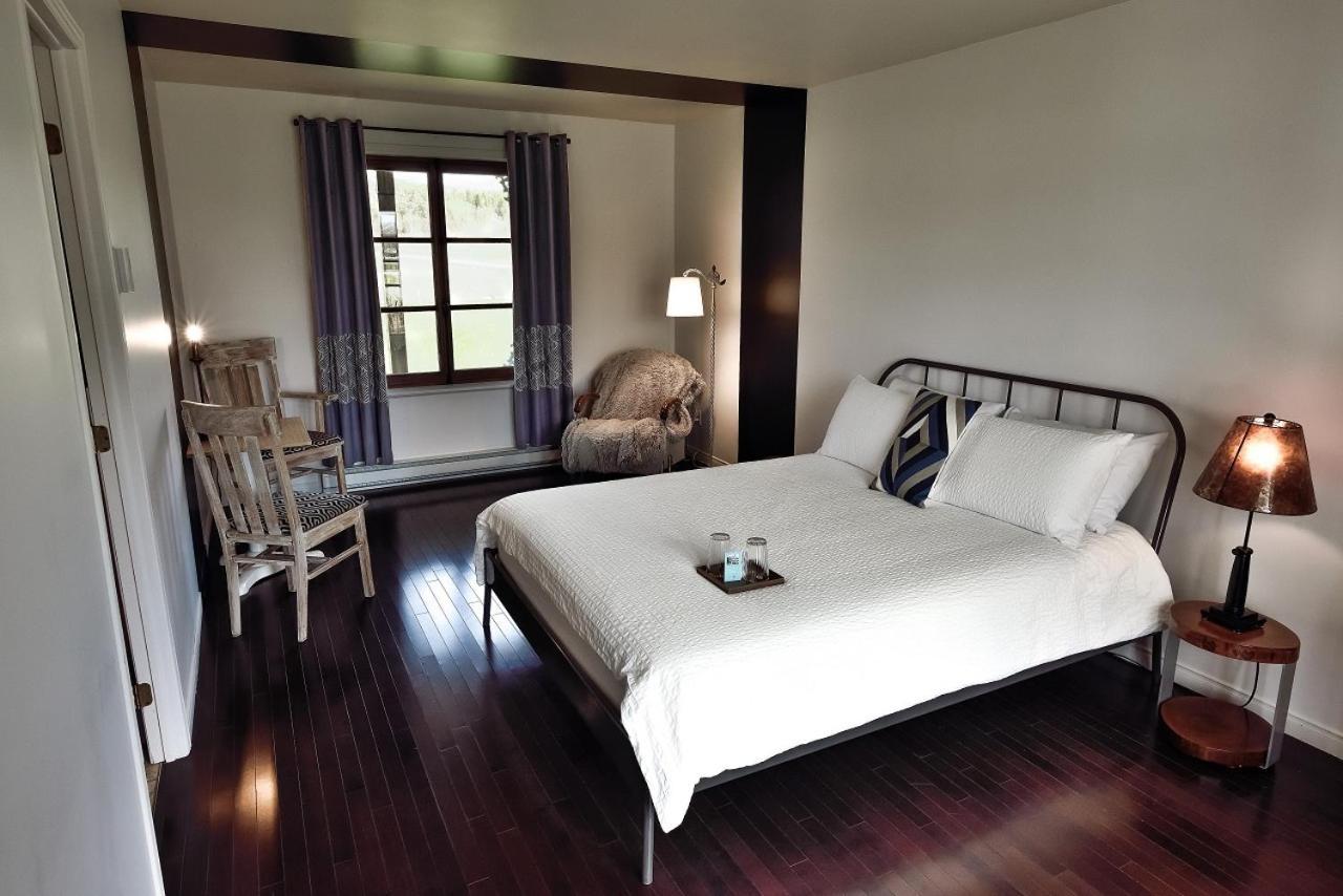 Auberge Le 112 Saint Andre De Kamouraska Luaran gambar